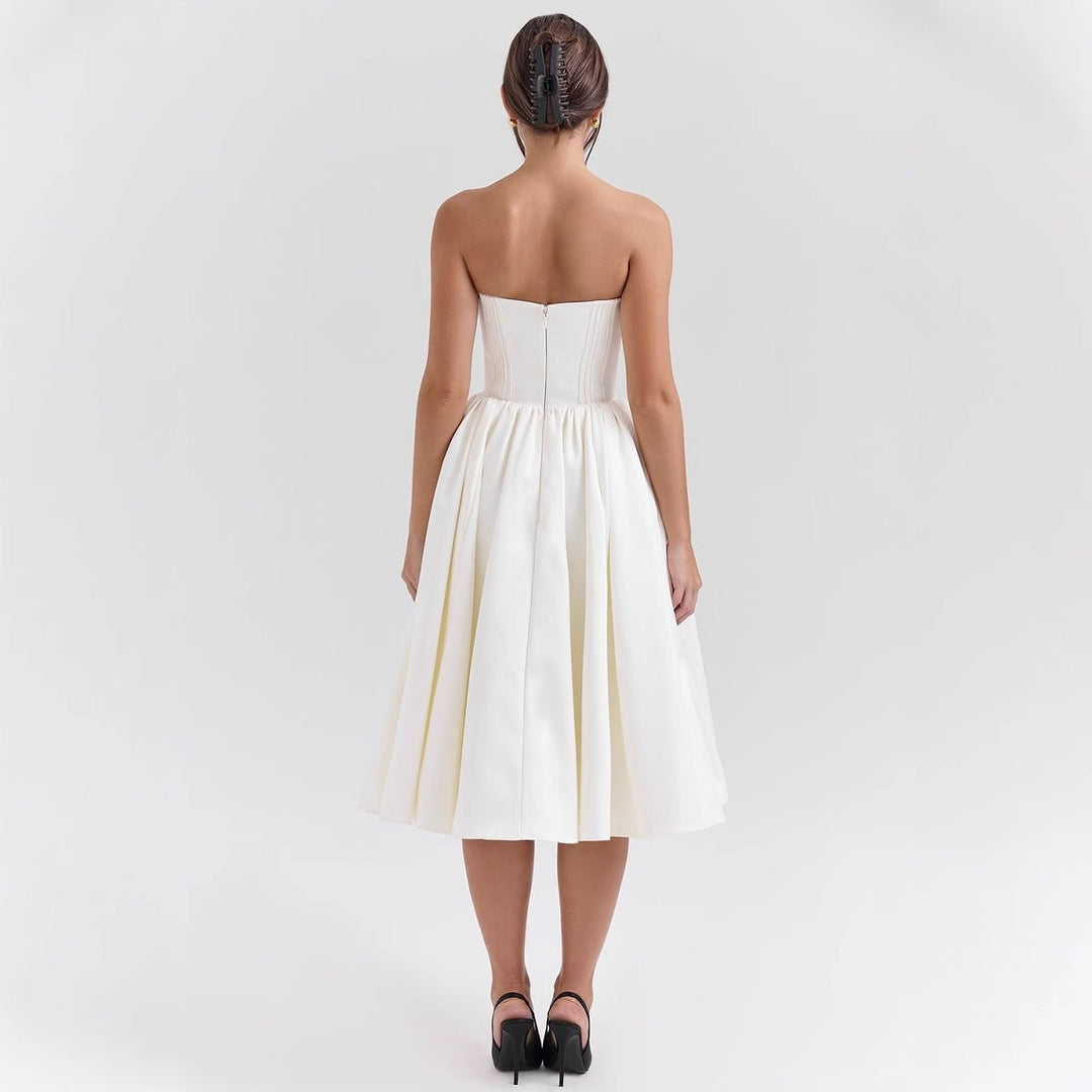Marlene | Robe de cocktail pour femmes sans bretelles avec corset et jupe en satin évasée
