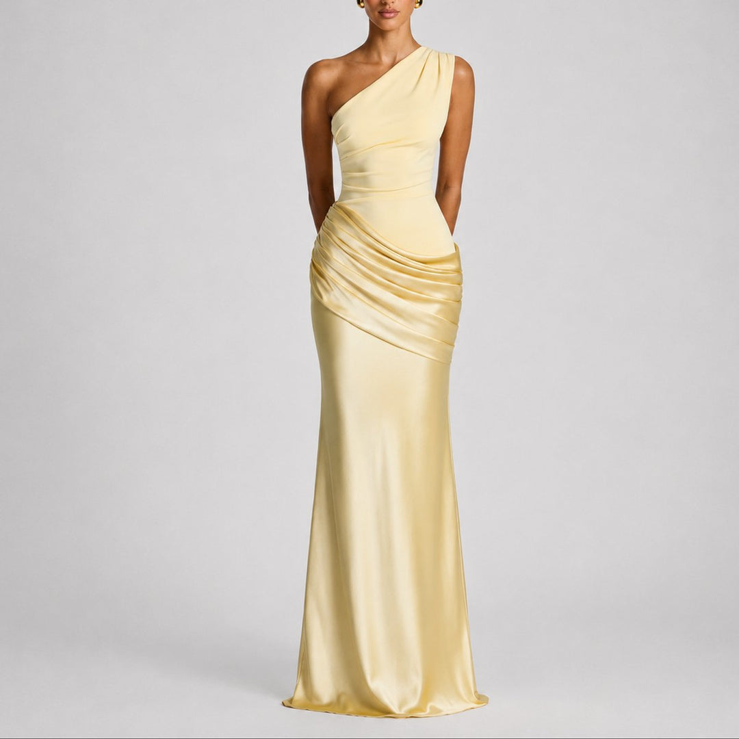 Hannah | Robe maxi en satin élégante à épaule unique pour les invitées de mariage en automne
