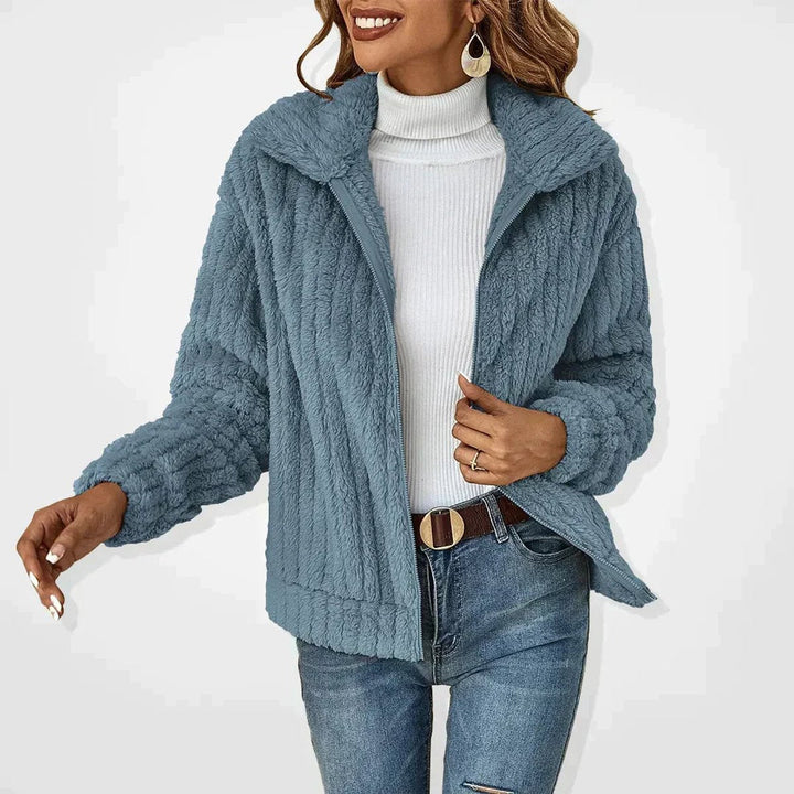 Frieda | Cardigan à fermeture éclair oversized en peluche pour femmes