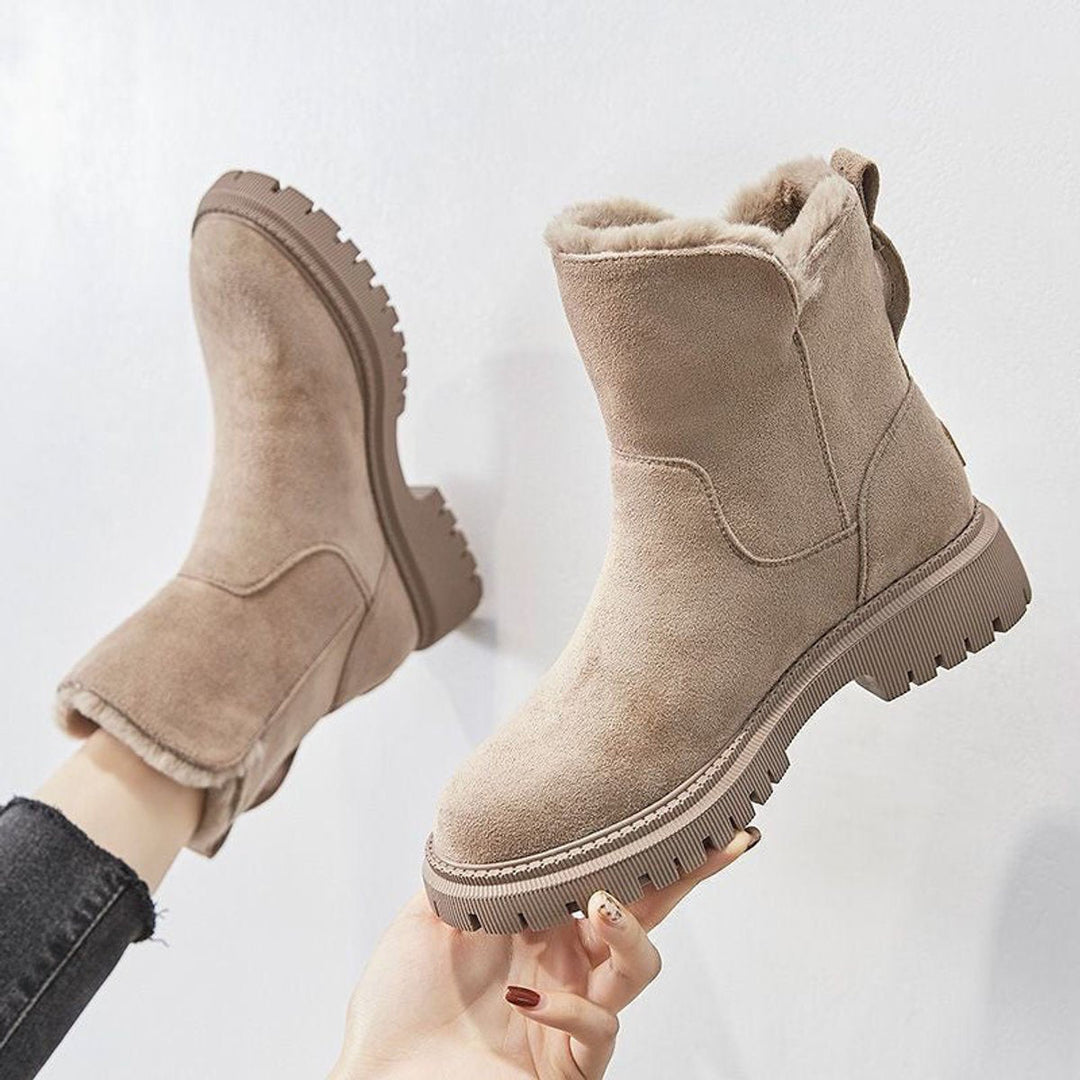 Greta | Bottines Femme en Suède Doublées à Enfiler avec Semelle Épaisse