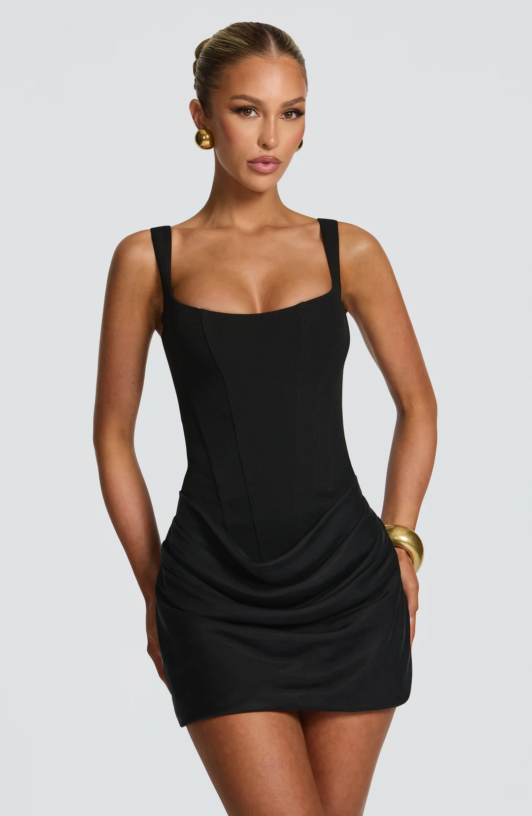 Robe Mini Femme Froncée avec Décolleté Carré et Bretelles Larges