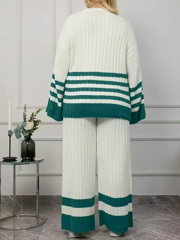 Ensemble pour Femmes en Maille Côtelée avec Manches Longues et Pantalon Ample à Rayures