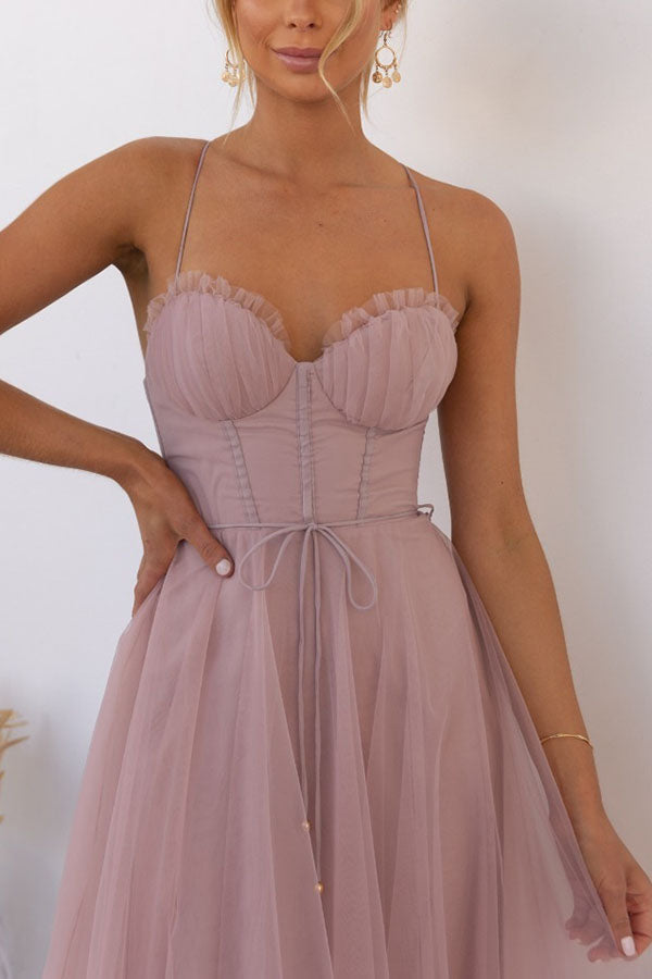 Robe midi femme avec décolleté en cœur et jupe en tulle