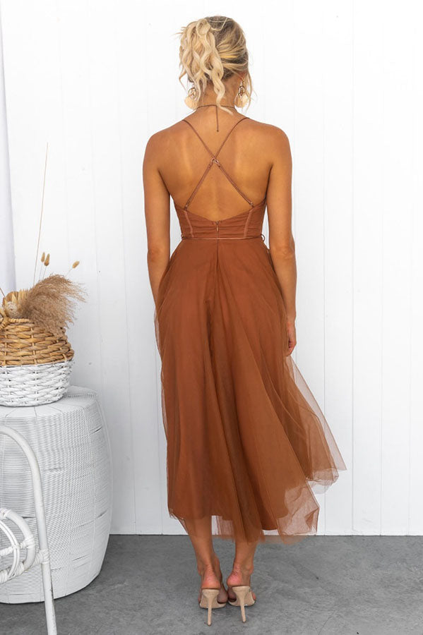 Robe midi femme avec décolleté en cœur et jupe en tulle