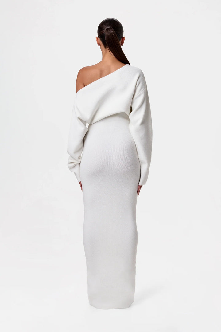 Robe maxi tricot à manches longues pour femmes avec décolleté asymétrique