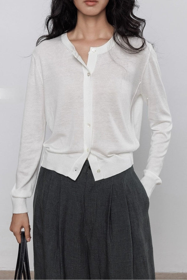 Gilet à manches longues pour femmes avec col rond et boutonnage continu