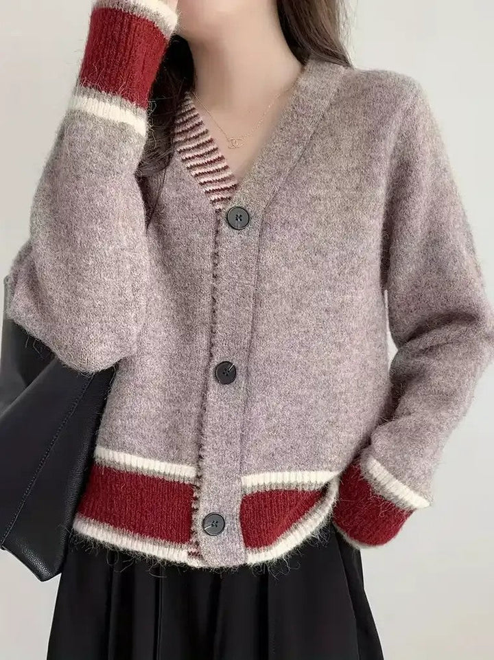 Cardigan à manches longues pour femmes avec décolleté en V et patte de boutonnage à trois boutons en surface chinée