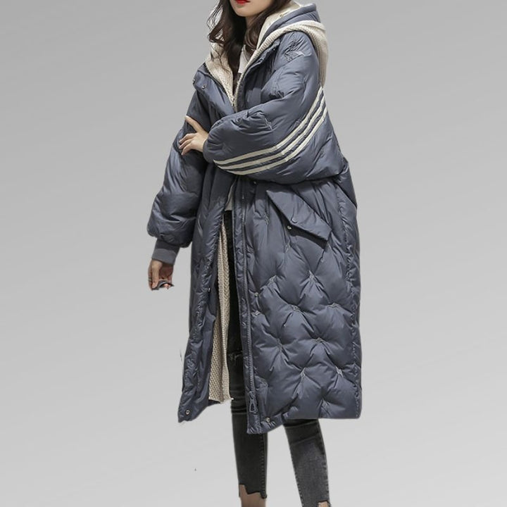 Manteau long matelassé pour femmes avec motif en losanges, col montant, ceinture à nouer et poches latérales