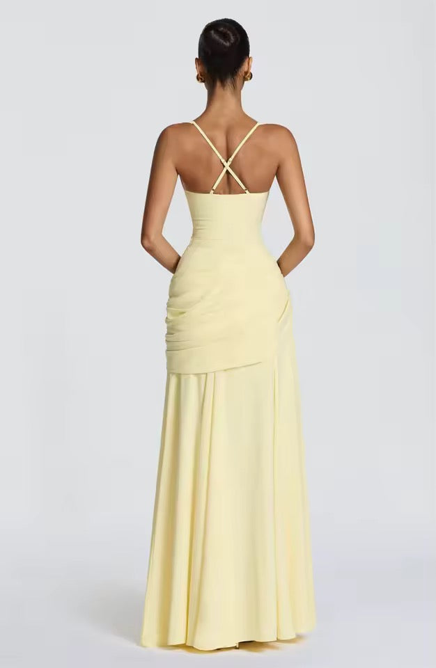Robe maxi femme avec décolleté en cœur et drapé asymétrique