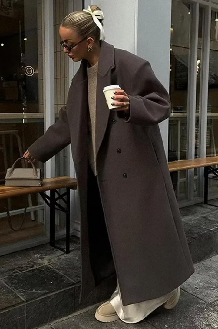 Manteau pour femmes avec col revers et fermeture à double boutonnage