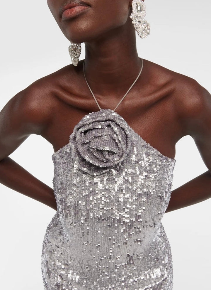 Robe Maxi Femme avec décolleté Halter, application en rosette et ornements en sequins