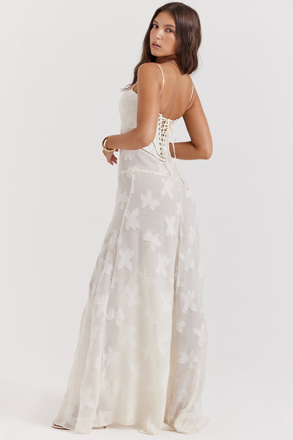 Robe maxi femme avec motifs tissés, bretelles spaghetti, décolleté en cœur et coutures visibles