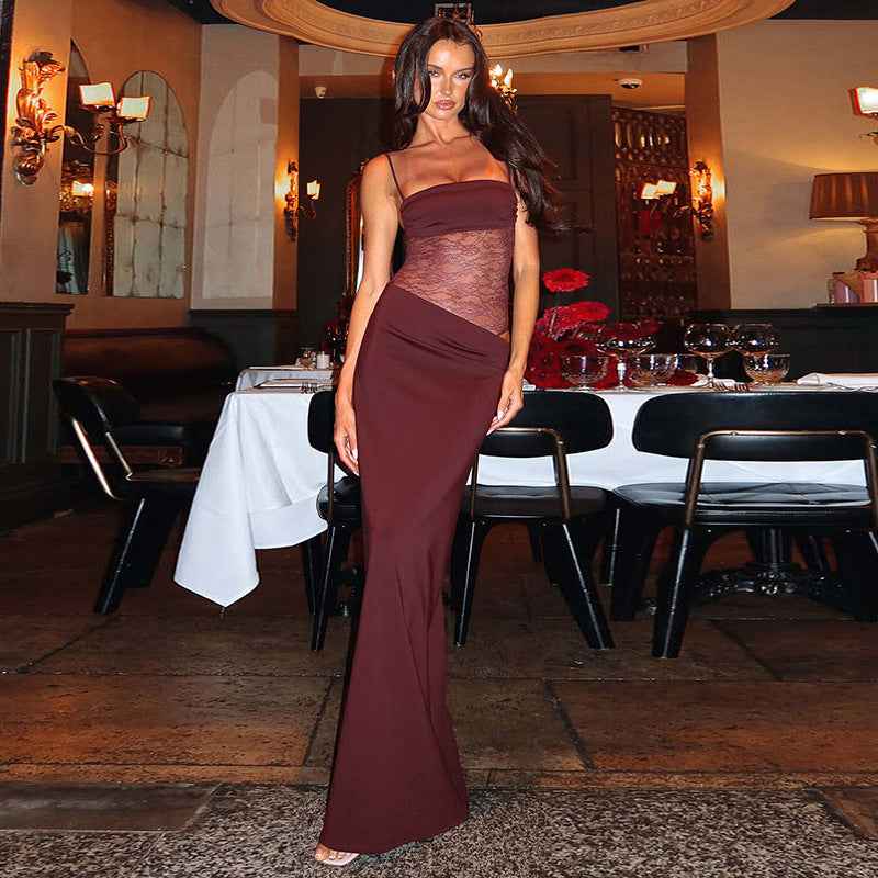 Robe maxi femme avec décolleté droit et bretelles spaghetti doubles avec insert en dentelle florale