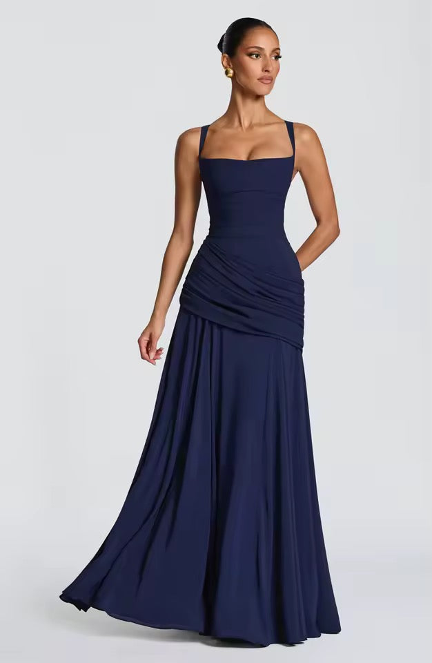 Robe maxi femme avec décolleté en cœur et drapé asymétrique
