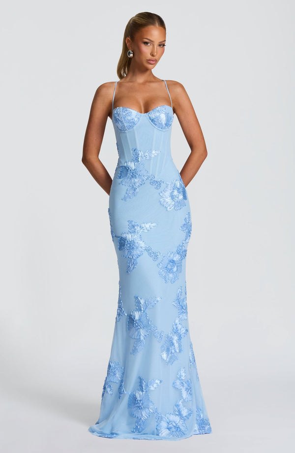 Robe maxi femme avec décolleté en cœur et bretelles spaghetti avec lacets au dos et applications florales