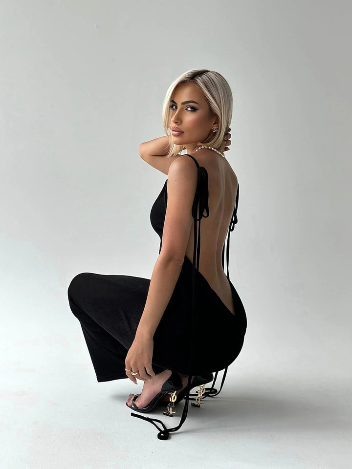 Robe maxi pour femmes avec dos ouvert, liens à nouer et fines bretelles