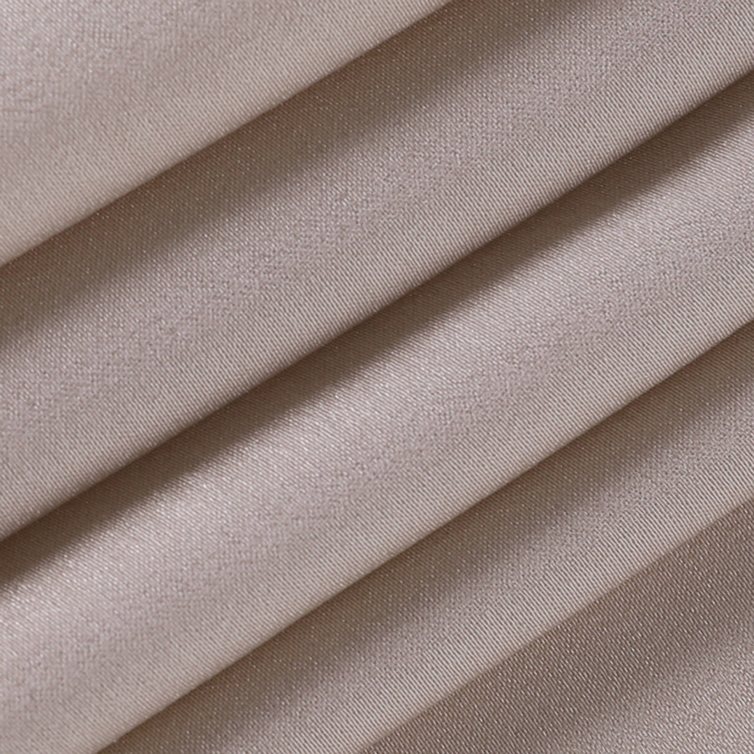 Robe maxi femme avec bretelles spaghetti, décolleté drapé et fente latérale