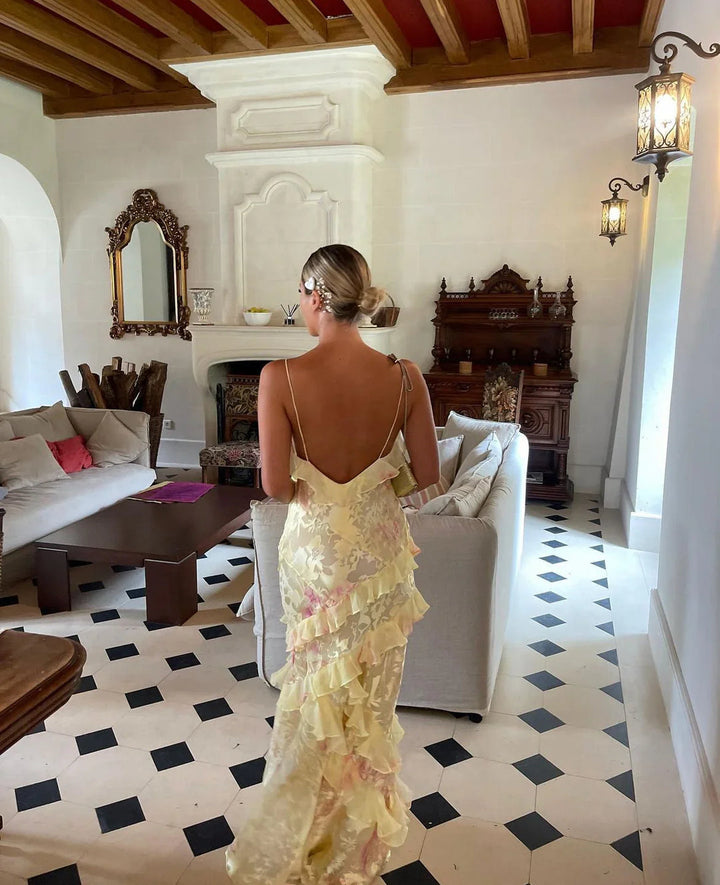 Robe maxi femme avec bretelles spaghetti, décolleté en V, volants et dos ouvert avec motif floral