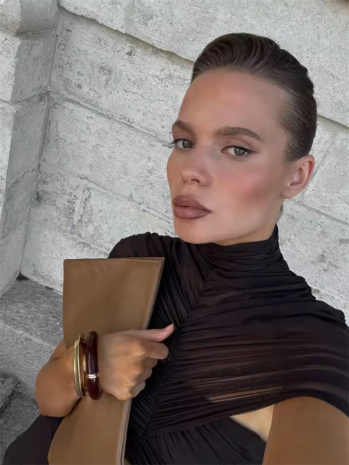 Robe maxi femme avec col montant et manches courtes, haut froncé et décolleté à la taille