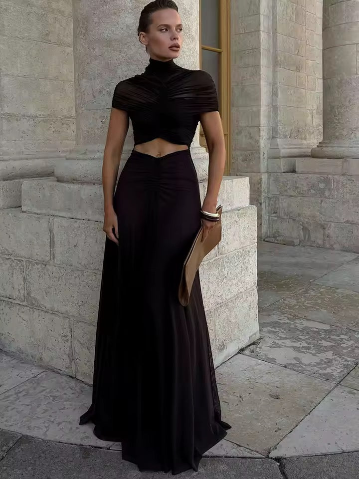 Robe maxi femme avec col montant et manches courtes, haut froncé et décolleté à la taille
