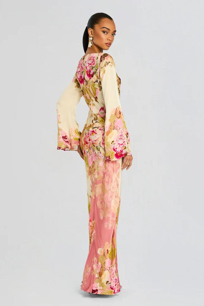 Robe maxi pour femmes avec décolleté bateau, manches longues, poignets en trompette et motif floral