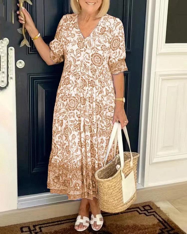 Robe maxi femme avec décolleté en V, patte de boutonnage et motif floral