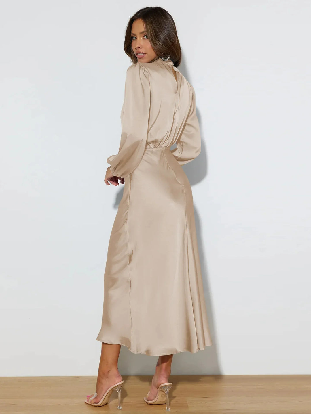 Robe midi femme avec col roulé et manches ballon à taille élastique
