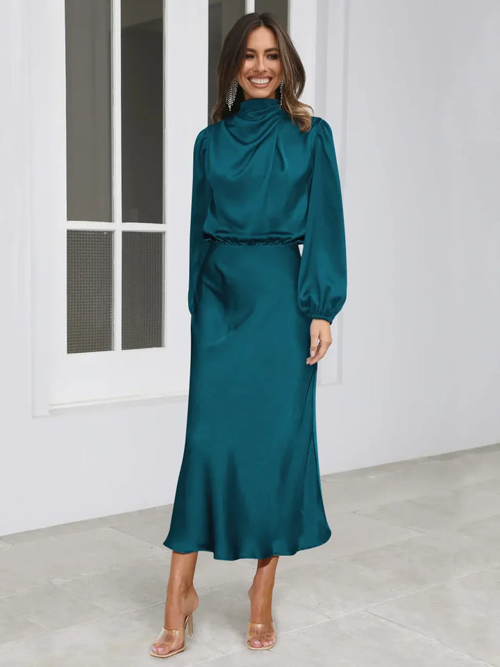 Robe midi femme avec col roulé et manches ballon à taille élastique
