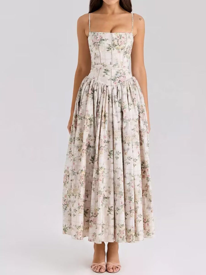 Robe midi femme avec bretelles spaghetti et coutures de corset sur le haut