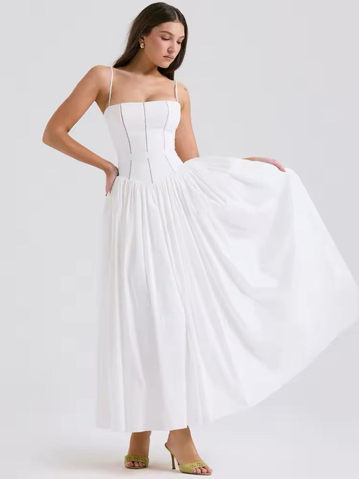 Robe midi femme avec bretelles spaghetti et coutures de corset sur le haut