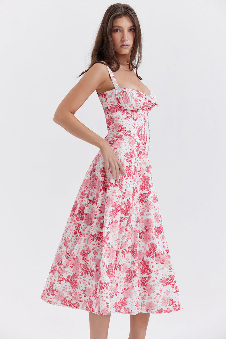Robe midi pour femmes avec décolleté en cœur et larges bretelles avec coutures décoratives sur le haut et motif floral