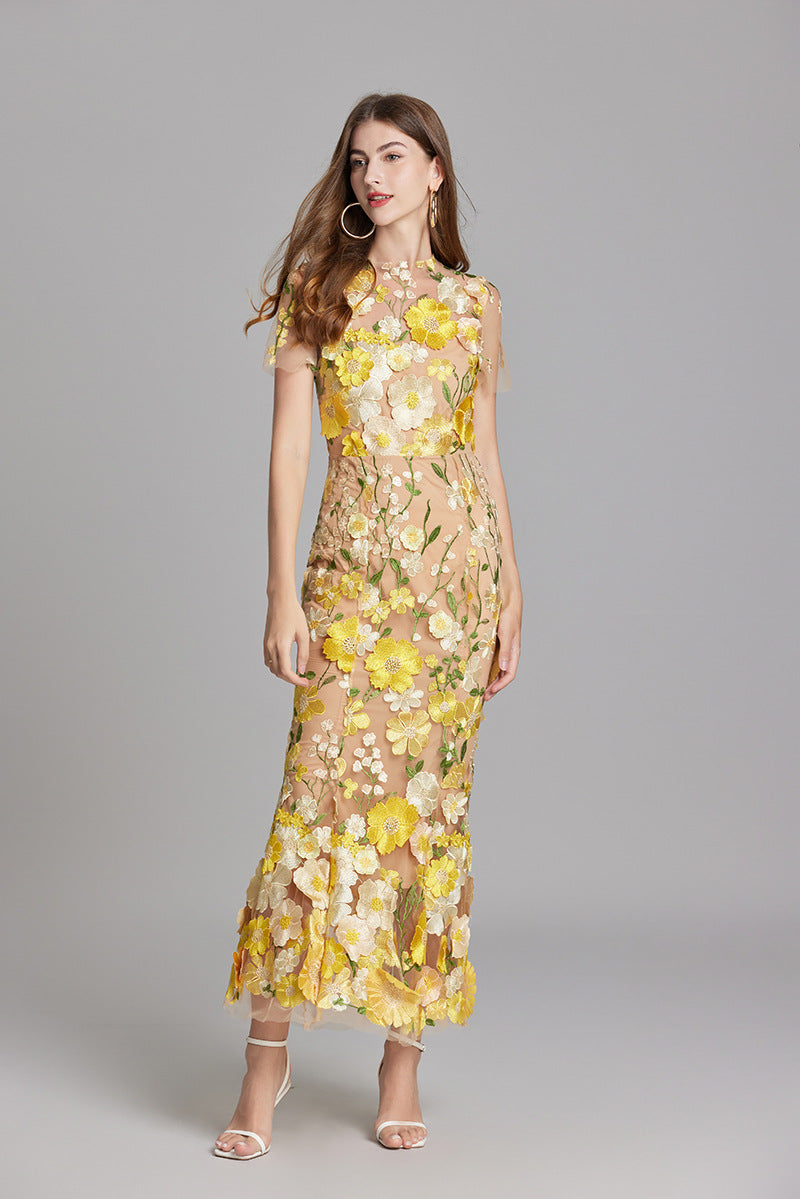 Robe Midi Femme à Manches Courtes Col Rond avec Applications Florales et Superposition Transparente