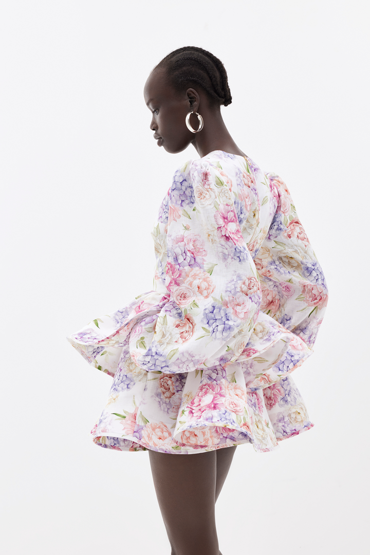 Robe courte pour femmes avec motif floral, décolleté en V profond, manches ballon et jupe à volants