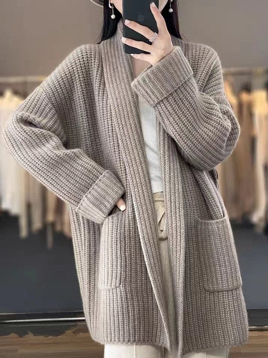Elisabeth | Cardigan en tricot oversize pour femmes avec décolleté en V et poches