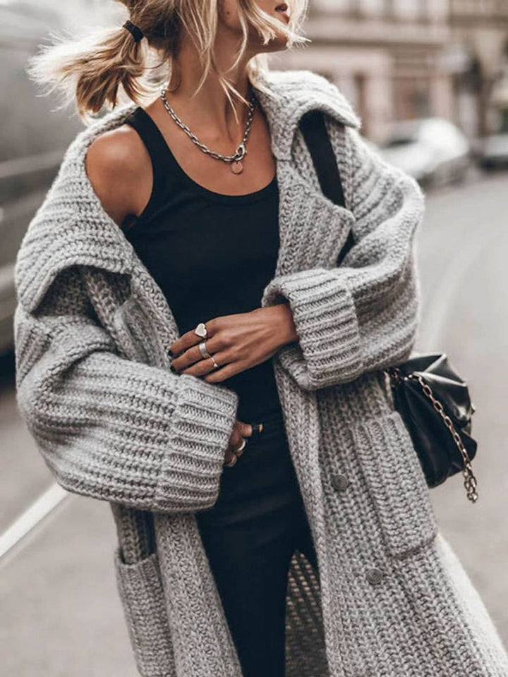 Marlene | Cardigan en grosse maille oversized pour femmes avec revers et boutons