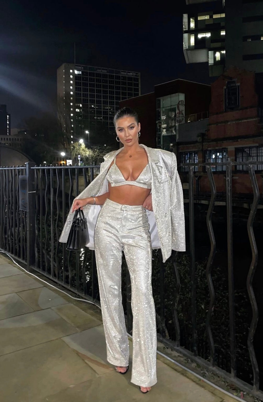 Ensemble à paillettes pour femmes avec blazer et crop-top, pantalon large