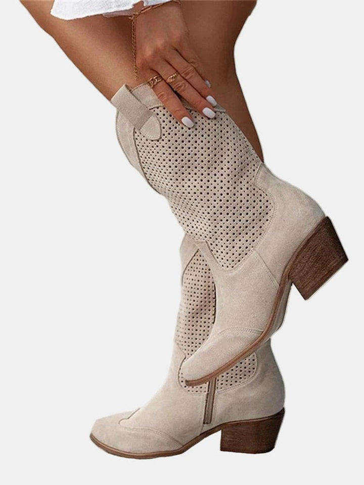 Clara | Bottes perforées pour femmes à talon bloc en imitation daim