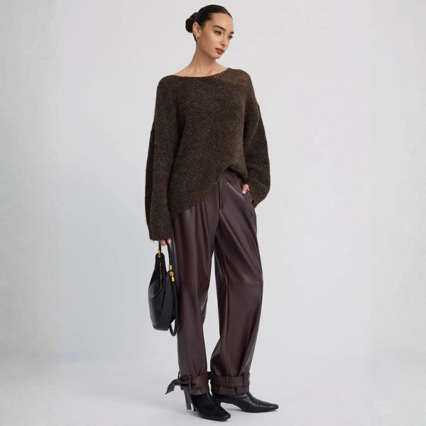 Pull femme avec décolleté bateau et manches longues