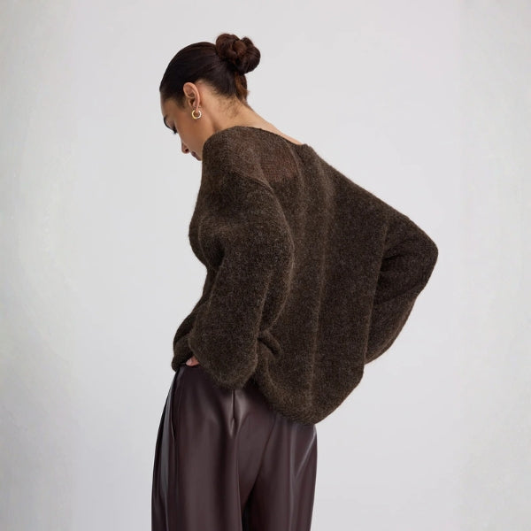 Pull femme avec décolleté bateau et manches longues