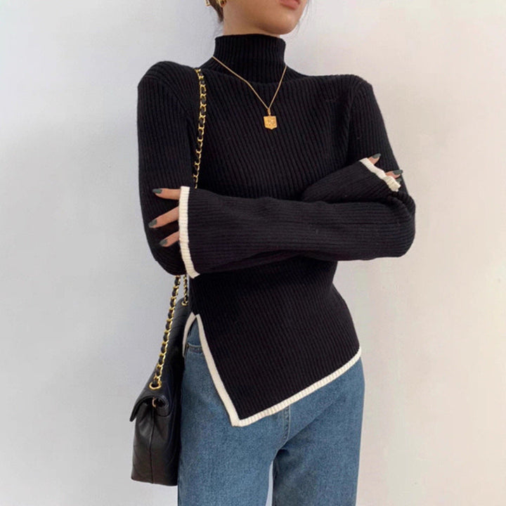 Pull femme avec col roulé, manches longues, passepoil contrasté et fente sur le côté