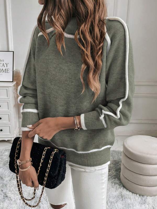 Pull pour femmes avec col roulé et poignets de couleur contrastante