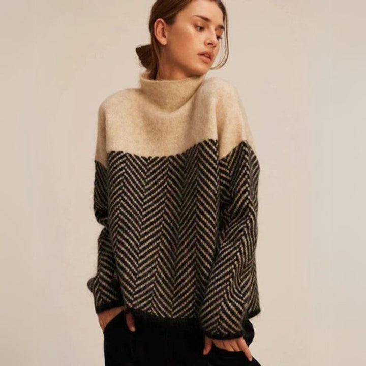 Greta | Pull à col roulé oversized pour femmes en motif chevrons