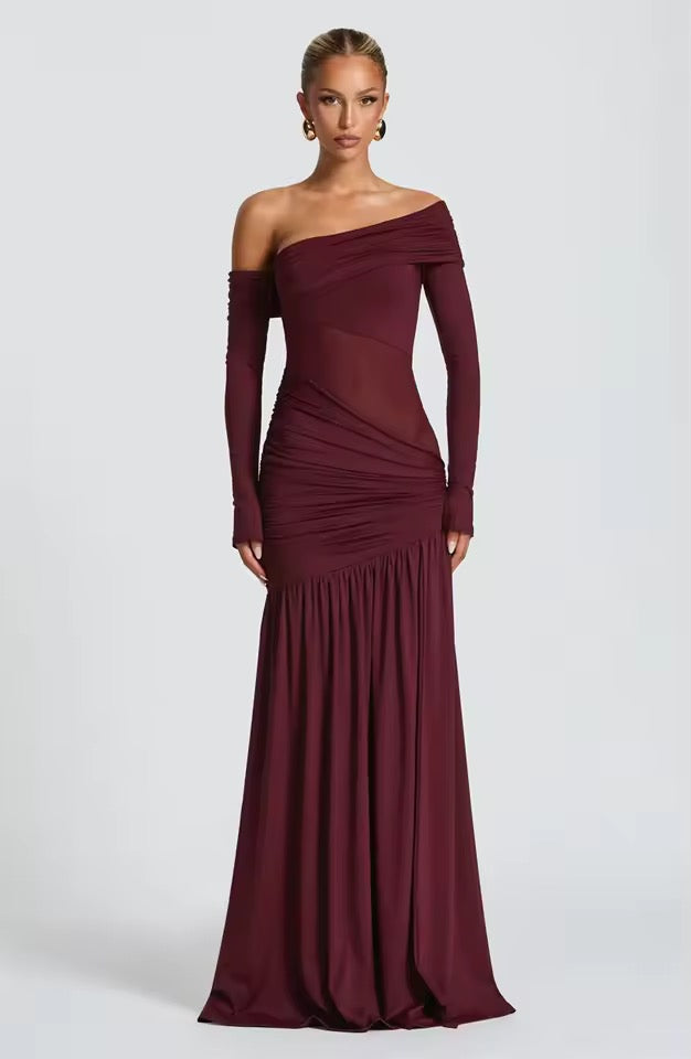 Robe maxi sans épaules pour femmes avec manches longues et fente latérale avec empiècement transparent