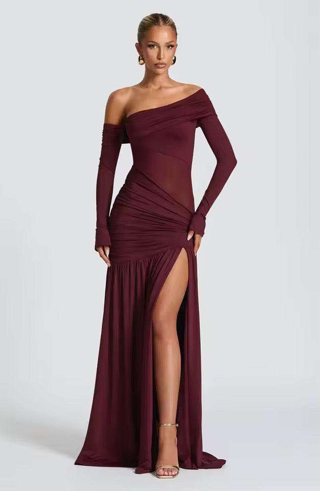Robe maxi sans épaules pour femmes avec manches longues et fente latérale avec empiècement transparent