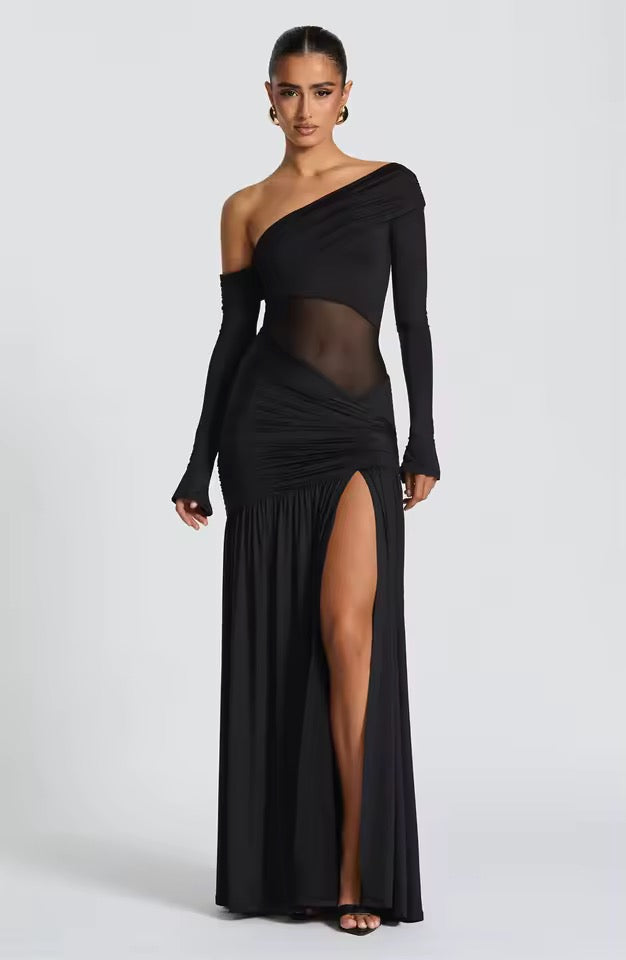 Robe maxi sans épaules pour femmes avec manches longues et fente latérale avec empiècement transparent