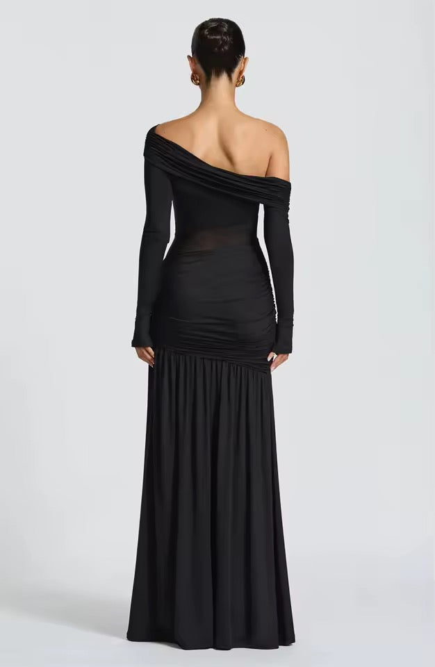 Robe maxi sans épaules pour femmes avec manches longues et fente latérale avec empiècement transparent
