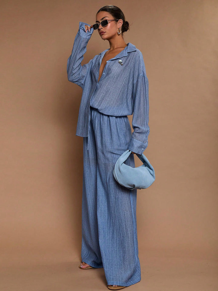 Ensemble pour femmes avec col chemise, patte de boutonnage et jambe de pantalon large