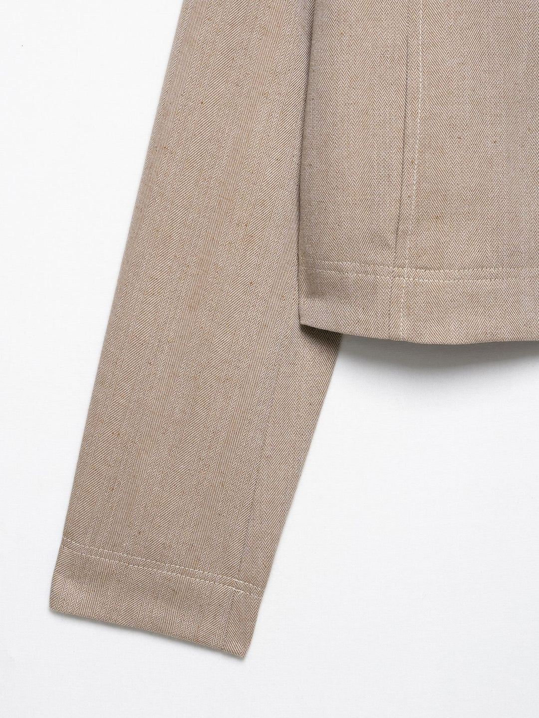 Ensemble pour femmes avec veste à fermeture éclair, col chemise et jambes larges