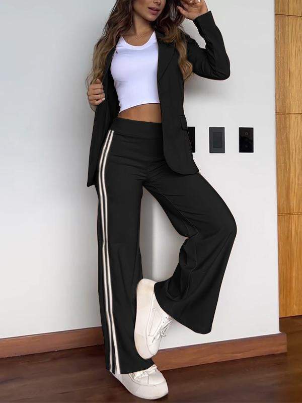 Ensemble femme avec blazer et pantalon à rayures latérales
