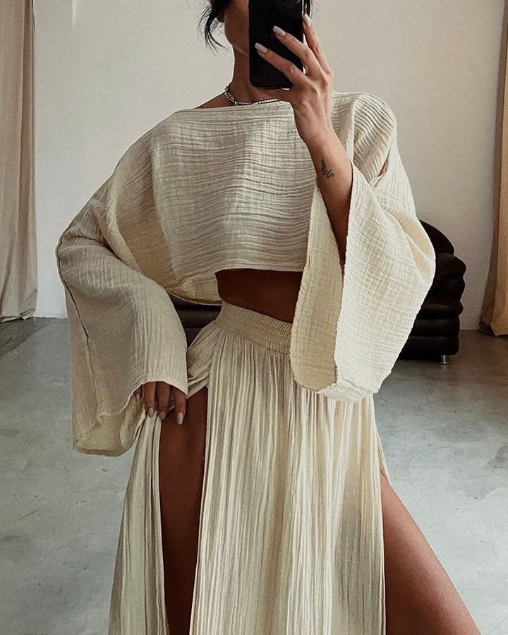 Ensemble femme avec crop-top et jupe maxi à fente latérale